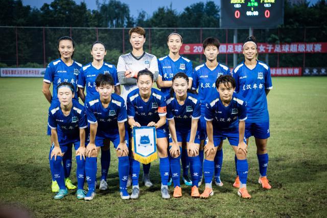 组图：世界杯-美国VS波黑 巴洛贡模仿詹姆斯霸王步