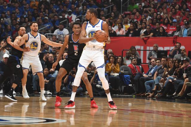 联赛杯次轮：热刺5-1击倒查尔顿